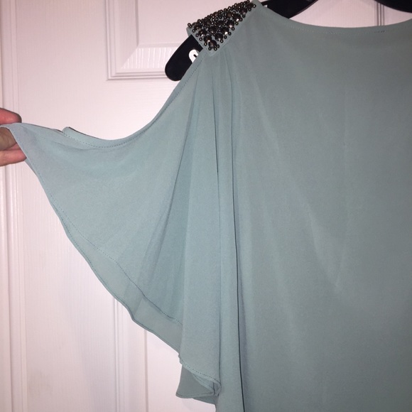 ✨Foreign exchange ✨Caplet top✨ - Picture 4 of 6